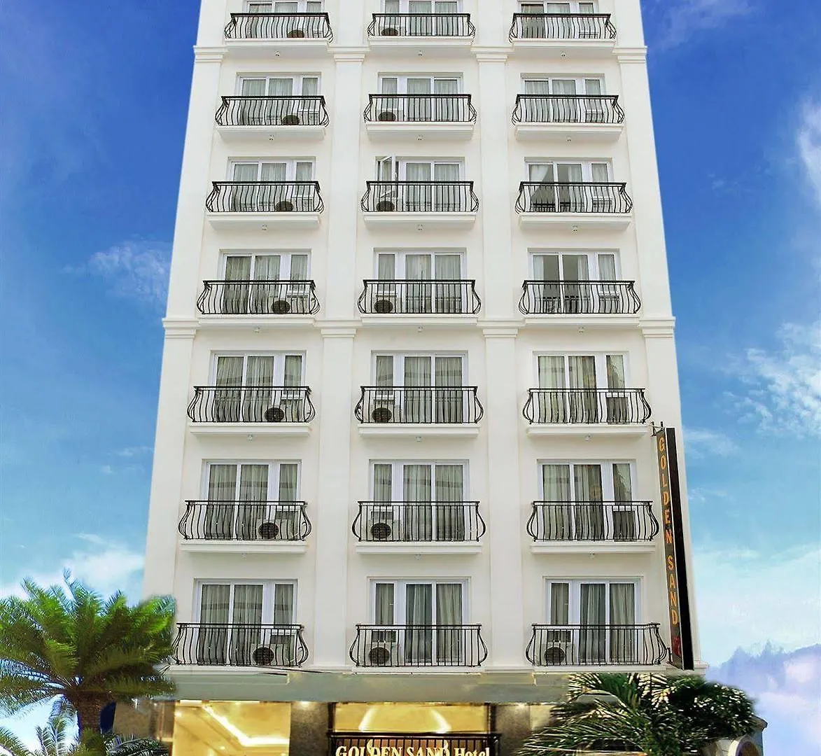 Golden Sand Hotel location